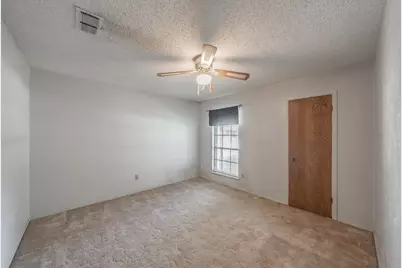 1914 Roosevelt Drive, Pantego, TX 76013 - Photo 12