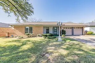 1914 Roosevelt Dr, Pantego, TX 76013 - Photo 2