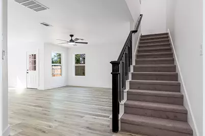 204 Robbins Street, Cleburne, TX 76031 - Photo 4