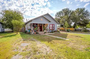 905 6th Ave SE, Mineral Wells, TX 76067 - Photo 2