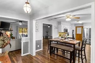 205 Country Ln, Malakoff, TX 75148 - Photo 8