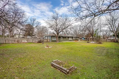 406 Bellevue Drive, Cleburne, TX 76033 - Photo 32