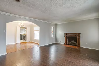 406 Bellevue Drive, Cleburne, TX 76033 - Photo 4