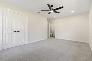 729 Finland St, Grand Prairie, TX 75050 - Photo 16