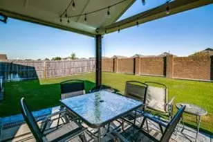 340 Falling Star Dr, Fort Worth, TX 76052 - Photo 18