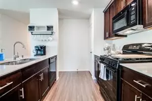 340 Falling Star Dr, Fort Worth, TX 76052 - Photo 12