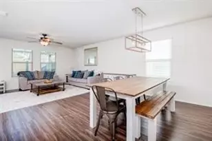 340 Falling Star Dr, Fort Worth, TX 76052 - Photo 8