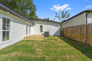 8724 Dunlap Dr, Dallas, TX 75217 - Photo 22
