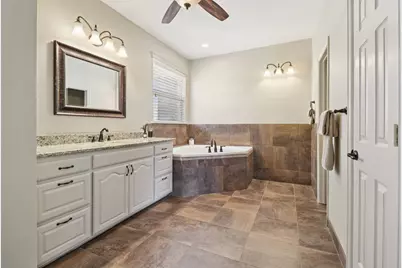 6001 Pepperport Lane, Double Oak, TX 75022 - Photo 16