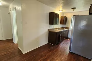 520 Sweetbriar Dr, Lewisville, TX 75067 - Photo 4