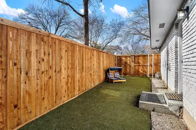 912 Glen Oaks Boulevard, Dallas, TX 75232 - Photo 26