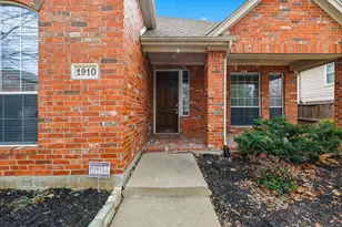 1910 Wickersham Ln, Corinth, TX 76210 - Photo 2