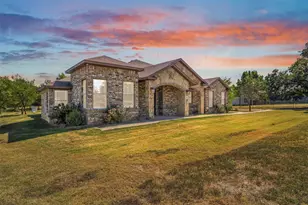 916 County Rd 913, Joshua, TX 76058 - Photo 2