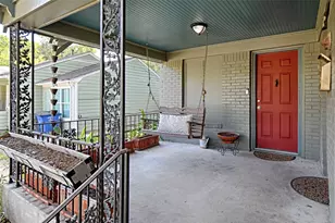 2438 Sharon St, Dallas, TX 75211 - Photo 2