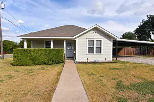 512 N Roberts St, West, TX 76691 - Photo 4