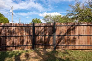 512 N Roberts St, West, TX 76691 - Photo 30