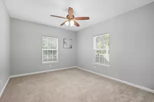 717 E Davis Ave, Fort Worth, TX 76104 - Photo 10