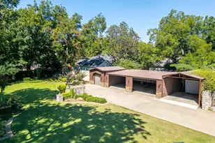 306 Prairie Ave, Cleburne, TX 76033 - Photo 40