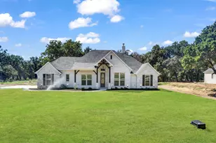 1012 Arbor Vista Dr, Azle, TX 76020 - Photo 2