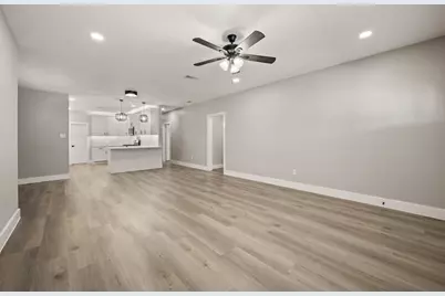 3329 Hemphill Street, Fort Worth, TX 76110 - Photo 12