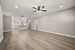 3329 Hemphill St, Fort Worth, TX 76110 - Photo 12