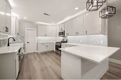 3329 Hemphill Street, Fort Worth, TX 76110 - Photo 4