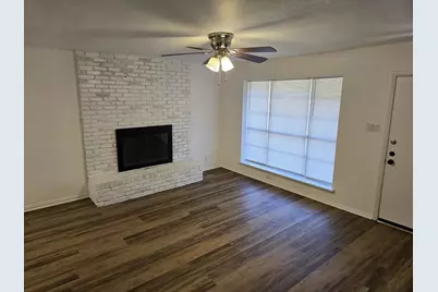 1011 S Perry Avenue, Denison, TX 75020 - Photo 2