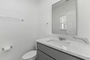 3045 Barling St, Greenville, TX 75401 - Photo 14