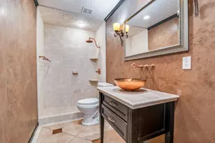 813 Woodway Ln, Richardson, TX 75081 - Photo 10