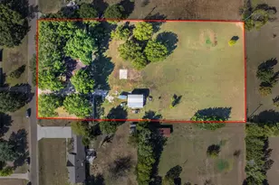 113 Hackberry St, Oak Leaf, TX 75154 - Photo 1