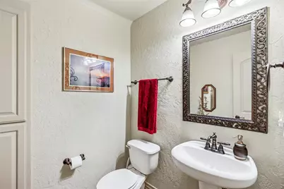 8600 Foxwood Drive, North Richland Hills, TX 76182 - Photo 32