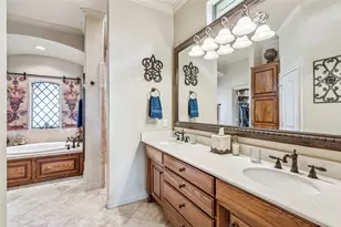 8600 Foxwood Dr, North Richland Hills, TX 76182 - Photo 22