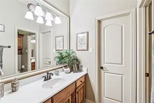 8600 Foxwood Dr, North Richland Hills, TX 76182 - Photo 30