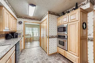 1605 Ann and Dossy Ct, Crowley, TX 76036 - Photo 10