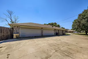 1605 Ann and Dossy Ct, Crowley, TX 76036 - Photo 28