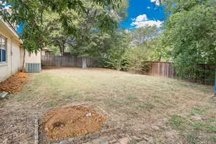 8409 Main St, North Richland Hills, TX 76182 - Photo 16