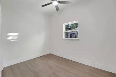 1237 E Terrell Avenue, Fort Worth, TX 76104 - Photo 16