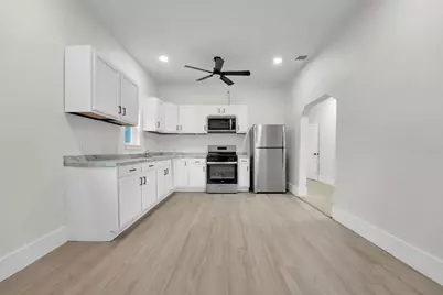 1237 E Terrell Avenue, Fort Worth, TX 76104 - Photo 10