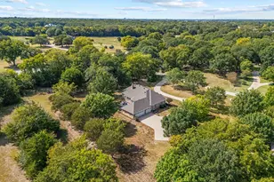 1 Bluebonnet Trl, Greenville, TX 75402 - Photo 2