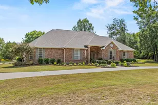 1 Bluebonnet Trl, Greenville, TX 75402 - Photo 4