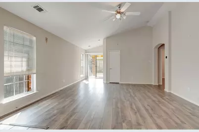 6461 Regina Drive, Fort Worth, TX 76131 - Photo 4