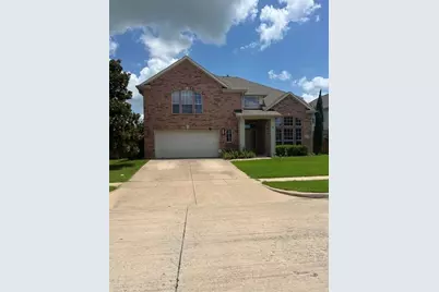 2715 Columbus, Grand Prairie, TX 75054 - Photo 1