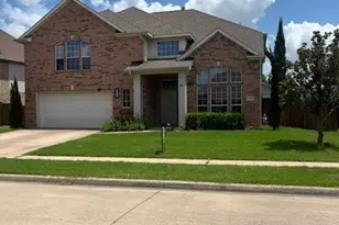 2715 Columbus, Grand Prairie, TX 75054 - Photo 2