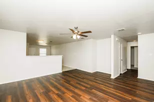 1132 Boxwood Dr, Crowley, TX 76036 - Photo 6