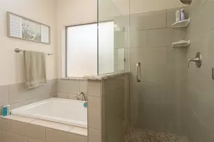 2812 Greenway Dr, Burleson, TX 76028 - Photo 24