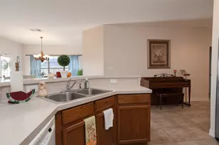 2812 Greenway Dr, Burleson, TX 76028 - Photo 12