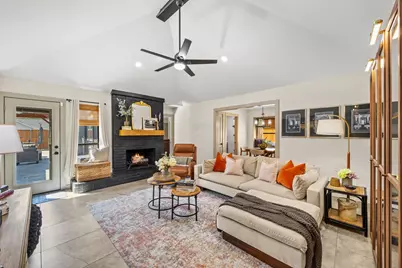 1940 Clearwater Trail, Carrollton, TX 75010 - Photo 4