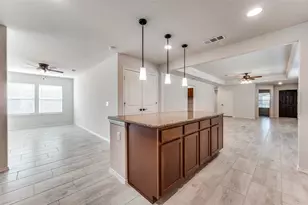 7613 Heritage Dr, Little Elm, TX 76227 - Photo 6