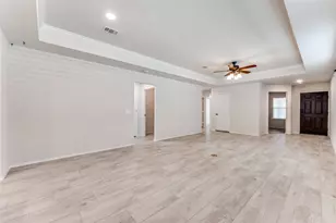 7613 Heritage Dr, Little Elm, TX 76227 - Photo 8