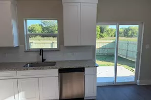 309 Garland Rd, Bells, TX 75414 - Photo 8